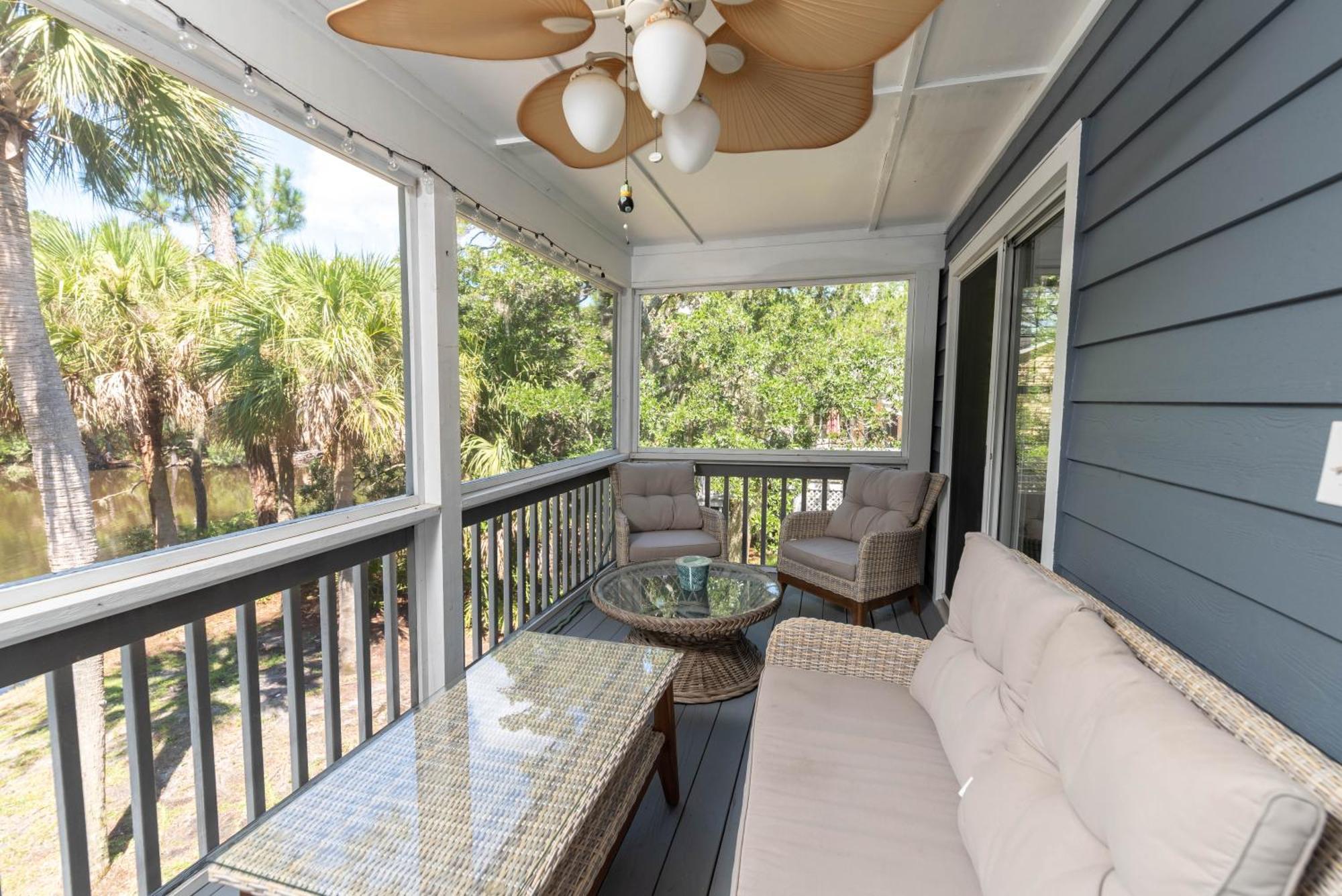 New Listing! Sleeps 10 On Harbor Island - Golf Cart Available For Rent Villa Exterior photo